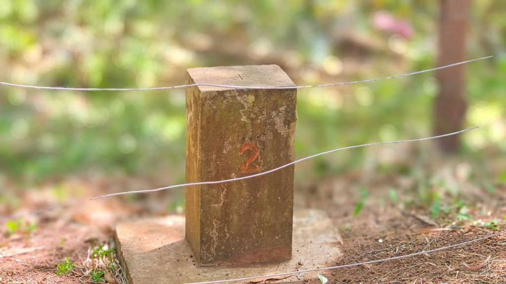 កម្ពុជា – 2 – បង្គោលតម្រុយព្រំដែន